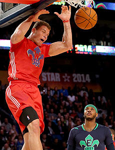 很多球迷在 很多球迷在