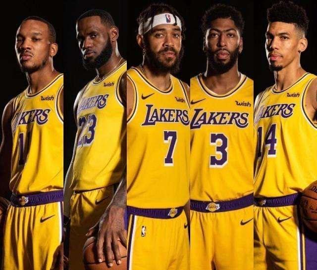 制度环绕的 制度环绕的